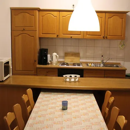 Apartment Geraeumige Mit Terrasse In Kluetz, Cleaning Included